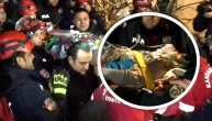Čuda su moguća: Majka i ćerka nakon 92 sata izvučene žive iz ruševina nakon razornih zemljotresa