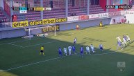 Dileme nije bilo da li je penal, a posle gledanja VAR-a, pokazao je i crveni: Zvezda vodi "na krovu"
