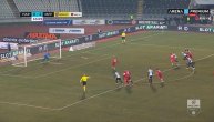 Partizanu se loše piše, Mladost vodi 3:0 u Humskoj: Fejsa umesto lopte šutnuo protivničkog igrača