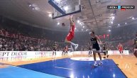 Pogledajte najbolje momente burnog meča Zvezde i Partizana u polufinalu Kupa Radivoja Koraća