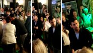Novaku izneli specijalnu tortu uz "Marš na Drinu": Atmosfera u restoranu na proslavi Đokovića