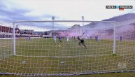 Neverovatan gol Zvezde: Katai pogodio Pešića u rame, lopta otišla u gol