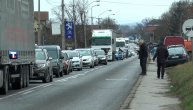 Blokirana Ibarska magistrala i most kod Šapca: Proizvođači mleka imaju 3 jasna zahteva