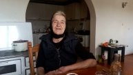 Baka Milja sa Zlatibora ima 65 godina, i kida kako recituje