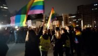 Protest LGBT populacije zbog napada na gej mladića u parku Manjež