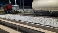 Na granici s Crnom Gorom zaplenjeno 541 kg marihuane: 500 paketa droge prenosio u cisterni