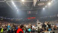 Ludnica navijača Partizana u Areni posle trojke Madara