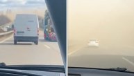 Dramatični snimci pre stravičnog sudara u Mađarskoj: Ne vidi se prst pred nosom