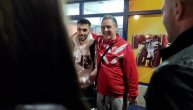 Kampaco jedva izašao iz Pionira: Navijači ga opsedali ga za selfi, na kraju zapevali Argentini