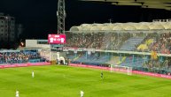 Navijači Crne Gore ipak odgovorili na poziv Srba i dozivali se "Kosovo - Srbija"
