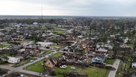 Tornado u Arkanzasu odneo nekoliko života, šteta je katastrofalna, a prognoze meteorologa loše