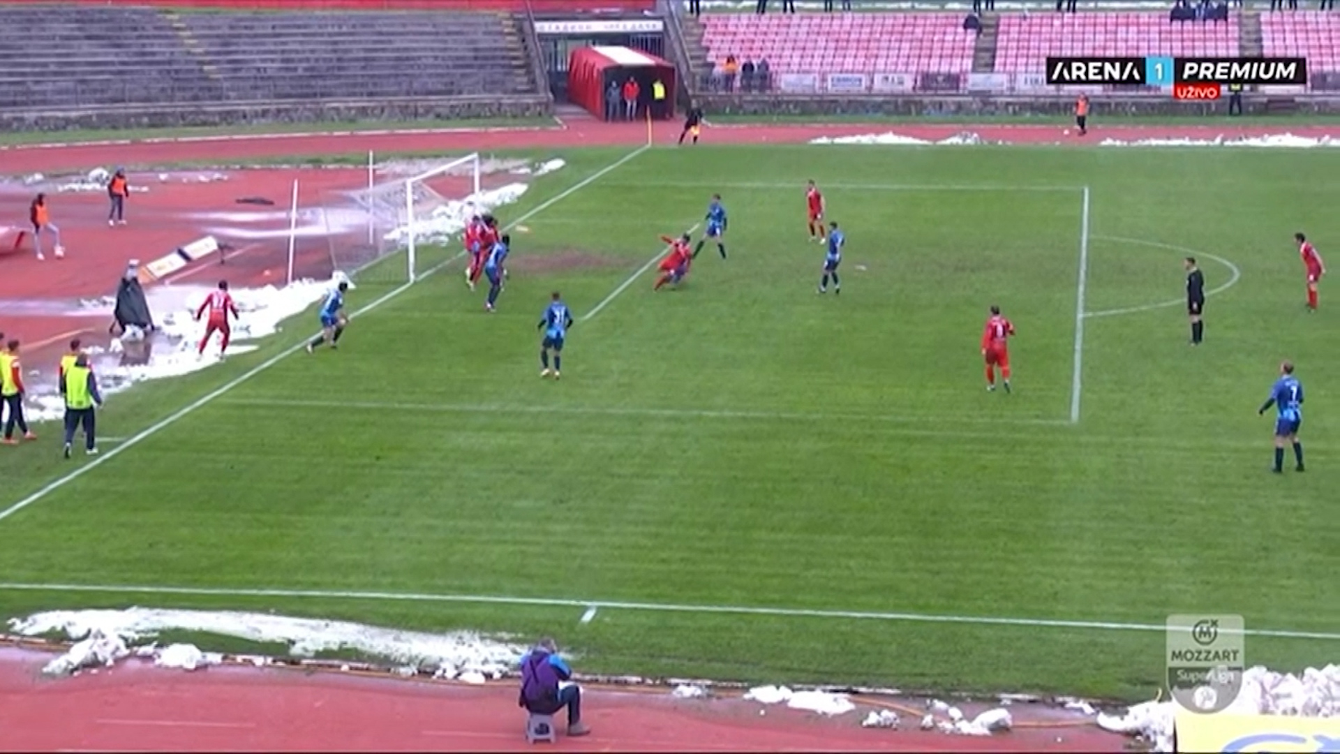 BRAVURE GOLMANA: Dragan Rosić odbranama na meču Radnički Niš - Crvena  zvezda nervirao šampiona skoro 100 minuta (VIDEO)