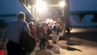 Snimak haosa i hitna evakuacija vojnim avionima ljudi iz Sudana