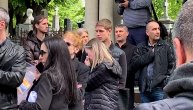 Suze sestre Saše Vidića na sahrani kidaju dušu