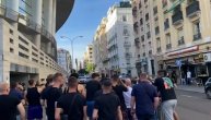 Grobari vređaju igrače Reala na ulazu u halu, samo Hezonji aplauzi