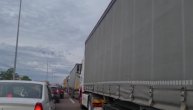 Ogromne gužve ka Pančevačkom mostu zbog lančanog sudara