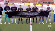 Fudbaleri Zvezde i Voždovca izašli u maijcama sa moćnom porukom