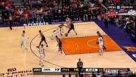 Samo on može dodati ovako loptu, a da je niko ne preseče: Fenomenalna asistencija Jokića