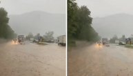 Nevreme divlja po Srbiji: Snimak potopa na putu Čačak - Lučani