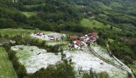 Meštani bez struje više od 24 sata, usevi uništeni: Nevreme napravilo haos na Kablaru