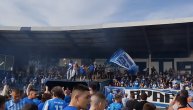Nezvanični trofej završio u rukama navijača OFK Beograda, a onda je krenulo ludilo