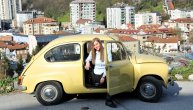 "Biću mlada koja će voziti žutog fiću": Ema jedina ima ovakvog oldtajmera, ovaj komentar stalno čuje
