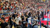 Košarkaši Partizana napustili teren i krenuli u tunel: Željko Obradović ih vratio nazad