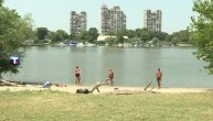 Visoke temperature izmamile kupače: Ovako se uživa na plaži Lido ove sezone