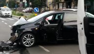 Sudar u centru Beograda, auto skoro prepolovljen