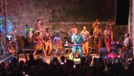 "Lud" provod u Bartuani: Femi Kuti sa bendom održao koncert