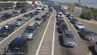Ogromne gužve na graničnim prelazima