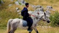 Đoković jahao pastuva po proplancima Durmitora: Princ na belom konju postoji