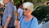 Baka došla na protest protiv iseljenja porodice: "Ovde sam zbog dece"