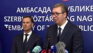 Vučić: "Moja politika je samostalna politika, a ne sedenje na dve stolice"