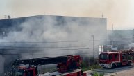 Gori magacin i upravna zgrada firme, na terenu 32 vatrogasca: Požar na obilaznici kod Ostružnice