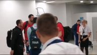 Košarkaši Srbije čekaju torbe na aerodormu