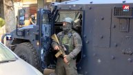 Specijalci kosovske policije okružili i upali u KBC Kosovska Mitrovica: Snimci sa lica mesta
