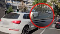 Bahati vozač džipa uz opasan manevar, po cenu sudara iz trake za skretanje levo, direkt desno u auto