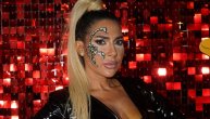 Lateks, čipka i škorpija preko lica: Jovana u vrelom stajlingu poručila "Nas uspešne mrze gubitnici"