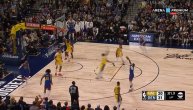Trojka u poslednjoj stotinki prve četvrtine: Redži Džekson iz ugla za miran odlazak na klupu Denvera