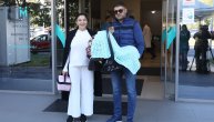 "Plačem svaki dan, moja beba je heroj": Milioner izveo Nadicu i iz porodilišta, pevačici drhtao glas