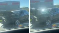 Automobil smrskan, pored policija i hitna: Ovako izgleda prizor nakon nezgode na autoputu