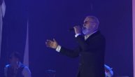 Dino "snažnim" rečima pozdravio publiku: Počeo treći Merlinov koncert u Beogradu