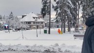 Zbog velike količine snega u Sjenici putevi neprohodni a pojedina mesta bez struje
