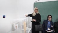 Na Vračaru glasala ministarka Maja Popović: Izbori 2023.