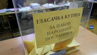 Građani Zapadne Srbije krenuli na birališta: Izbori za sada protiču bez većih problema