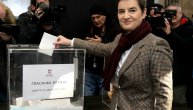 Ana Brnabić glasala na biračkom mestu na opštini Savski venac