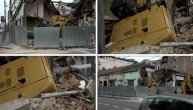 Pogledajte kako je bager propao kroz kuću: Snimci sa lica mesta