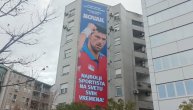 "Najbolji sportista na svetu svih vremena": Osvanuo novi baner iznad Noletovog restorana