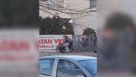 Snimak stravičnog prebijanja tinejdžera u Beogradu